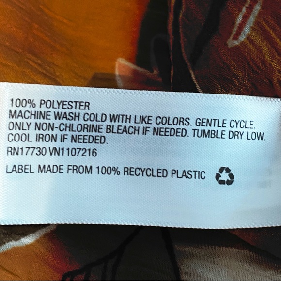 Plus size woman’s top - Picture 5 of 5